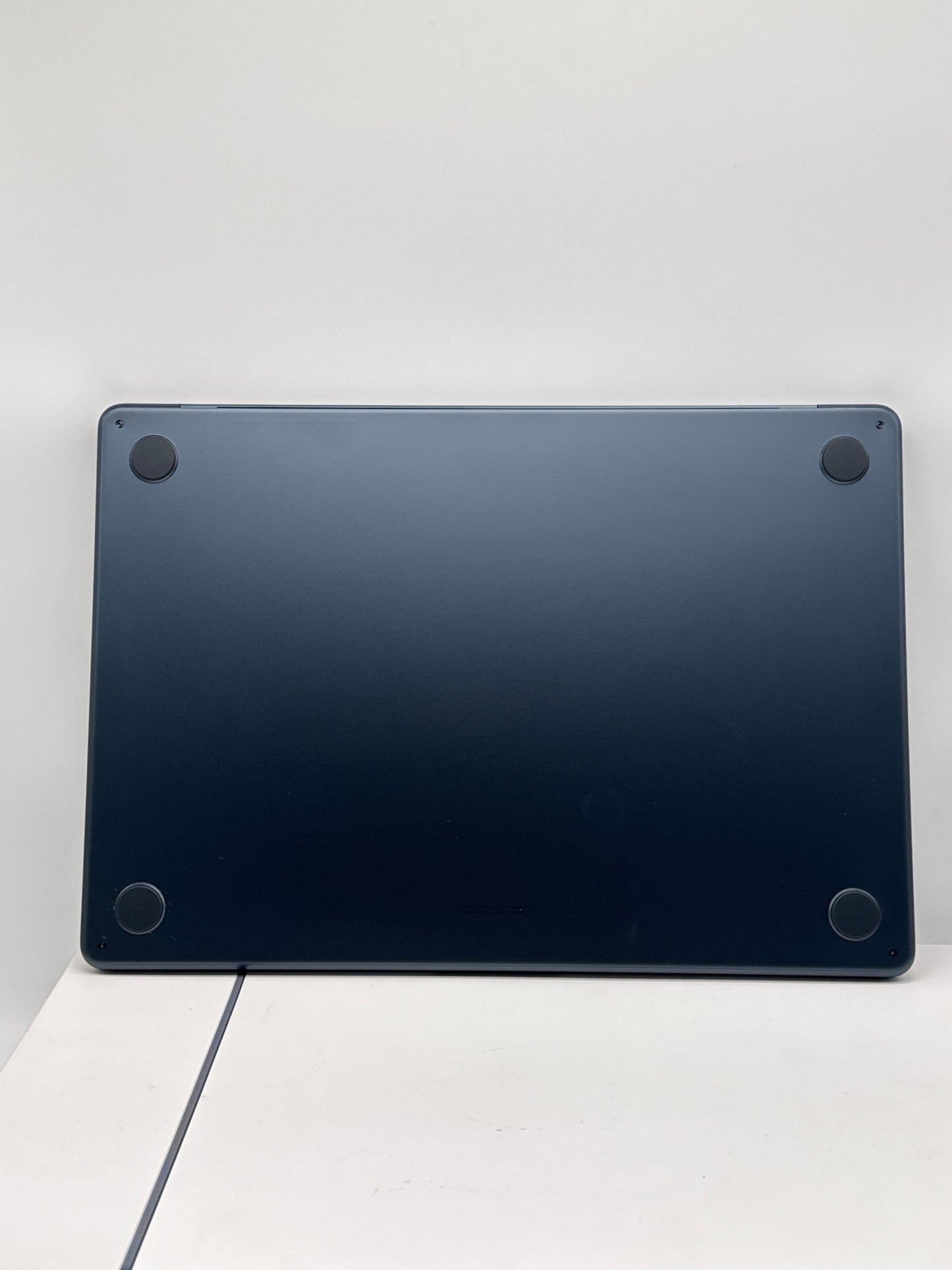 2024 Apple MacBook Air 15.3" A3114 M3 8C-CPU 10C-GPU 8GB RAM 256 SSD Midnight