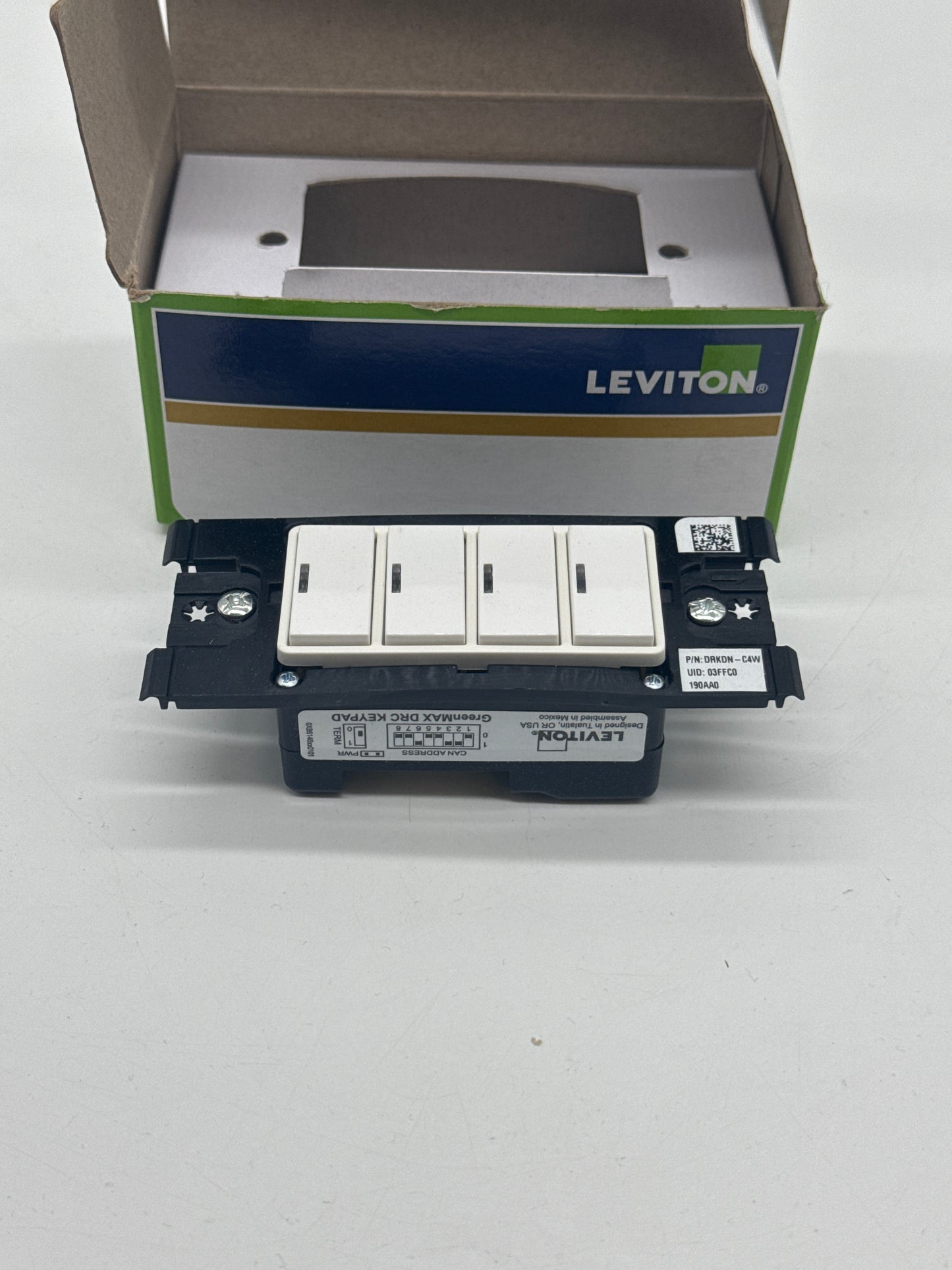 LEVITON DRKDN-C4W GM DRC ROOM CONTROLLER LUMACAN 4 BUTTON (NEW IN BOX)