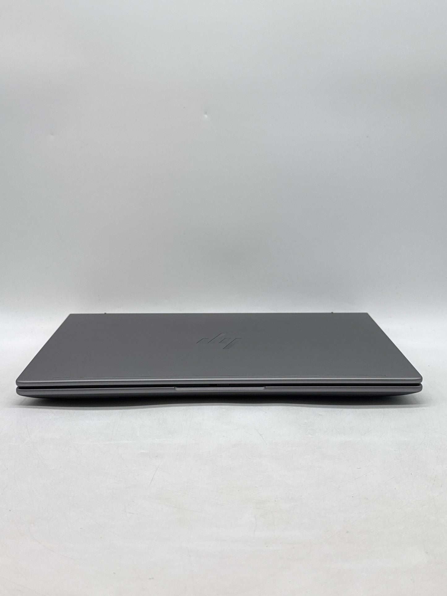 HP ZBook 8 14 G1i 14.0" Touch Core Ultra7 265H 512GB SSD 32GB RAM RTX ADA 500 4GB
