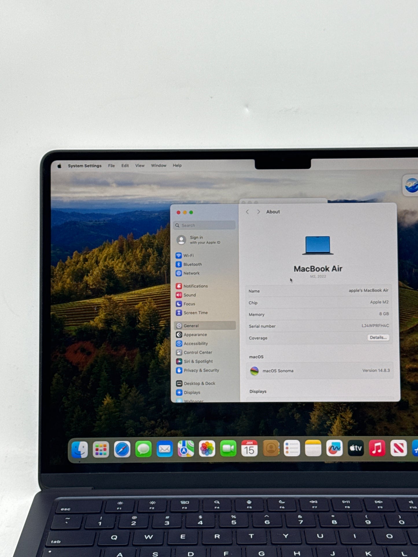 2022 Apple MacBook Air 13.6" A2681 M2 8C-CPU 8C-GPU 8GB RAM 256GB SSD 8 Cycle