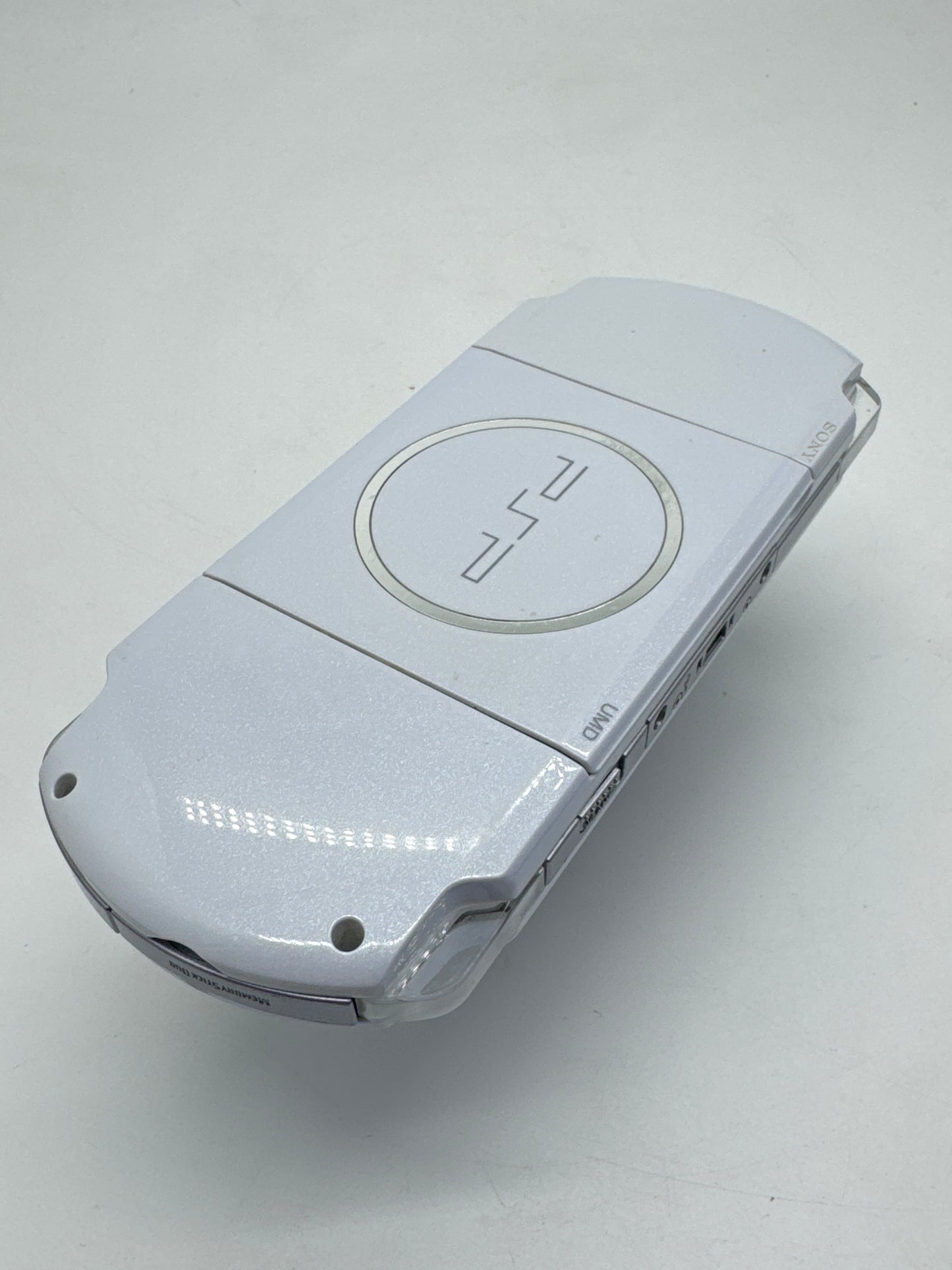 Sony PSP-3000 White Console #284 BAD DISPLAY & BAD DISC DRIVE AS IS