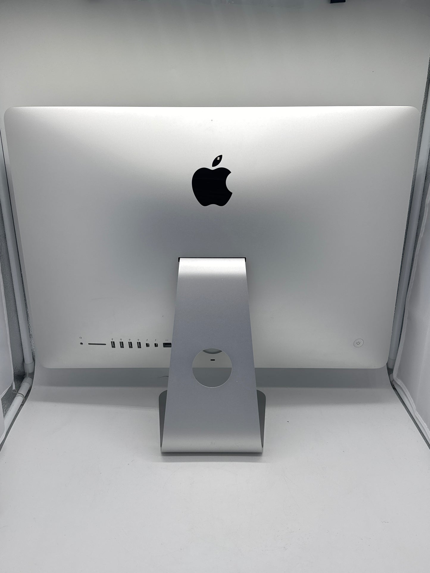 Apple iMac 21.5" A1418 2013 Intel Core i5 8GB RAM 1TB SSD Silver