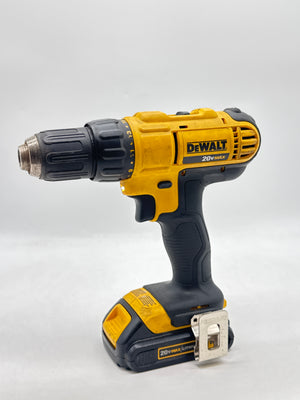 DEWALT DCD771 20V MAX Lithium-Ion 1/2" Cordless Drill/Driver w/ Battery & Belt Hook