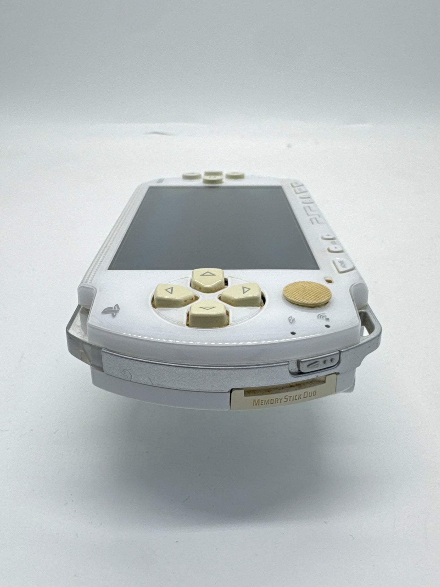 Sony PlayStation Portable PSP-1000 Pearl White Console #62 w/ Charger