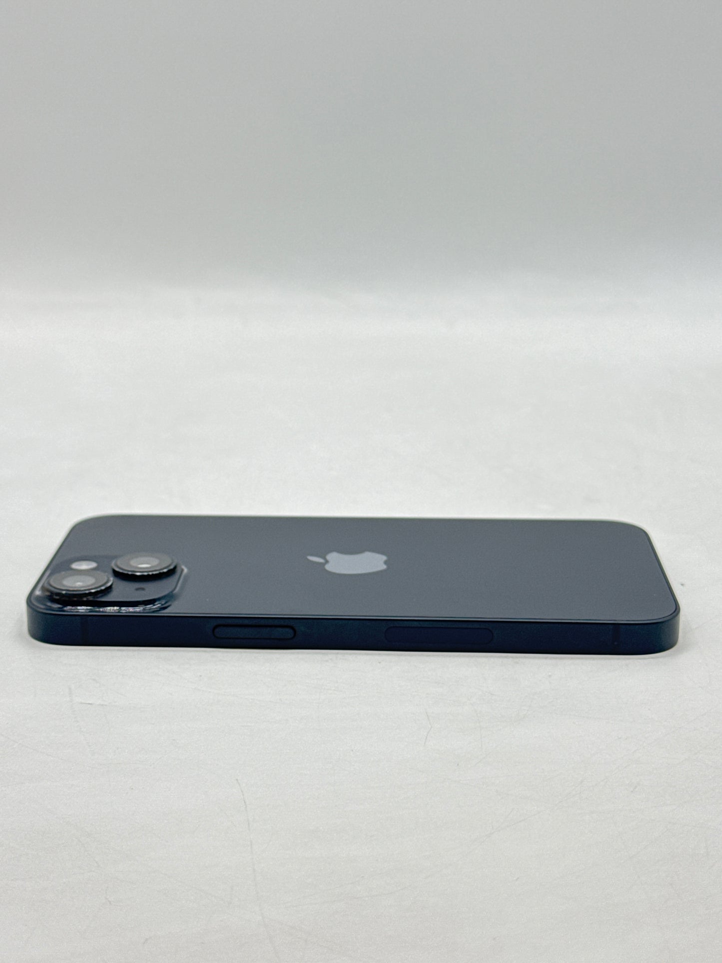 Unlocked Apple iPhone 14 A2649 128GB Midnight 87% Battery Health