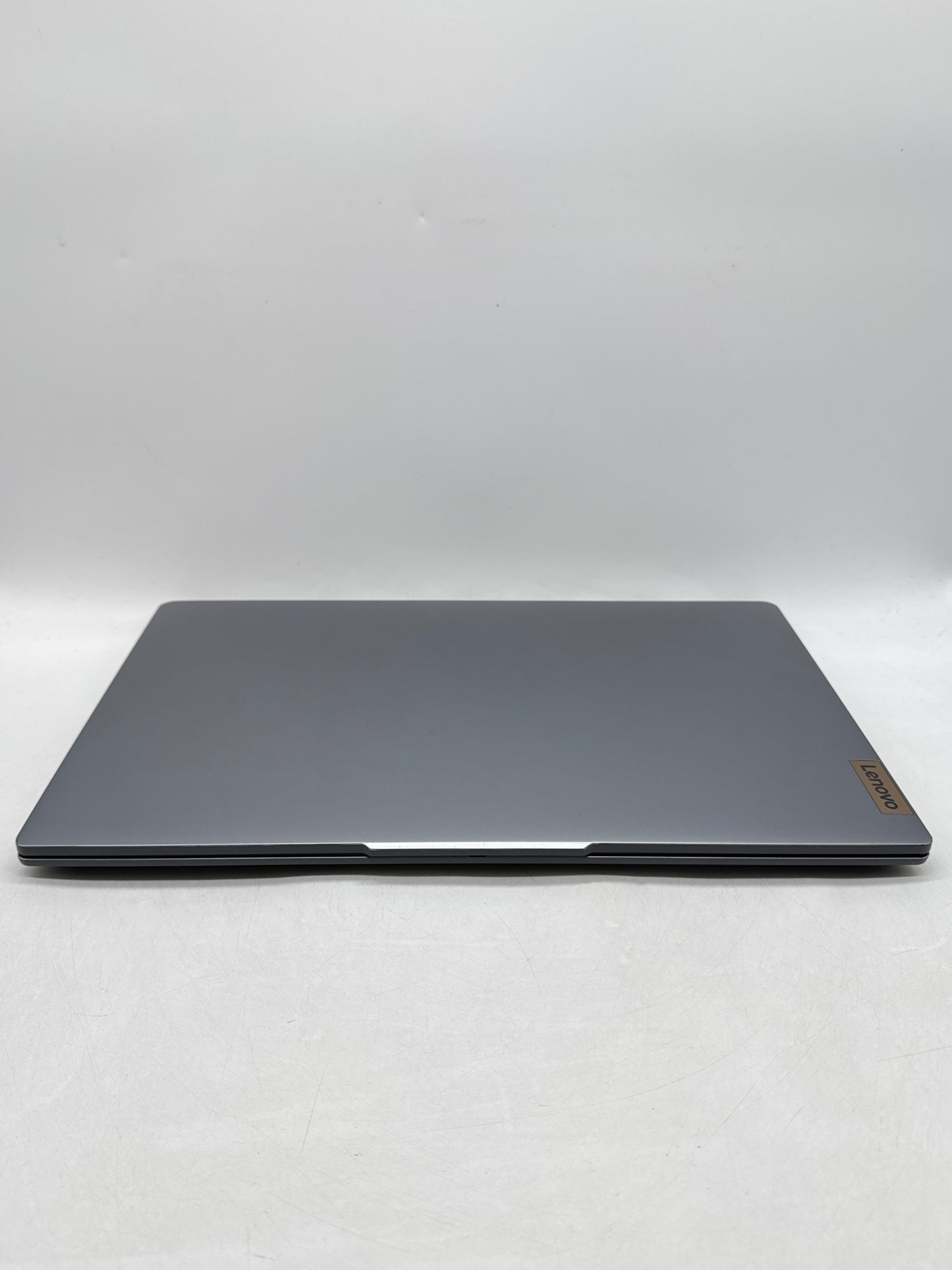 Lenovo IdeaPad Slim 3 15IAN8 15.6'' Core™ i3-N305 8GB DDR5 RAM 128GB SSD - Read!