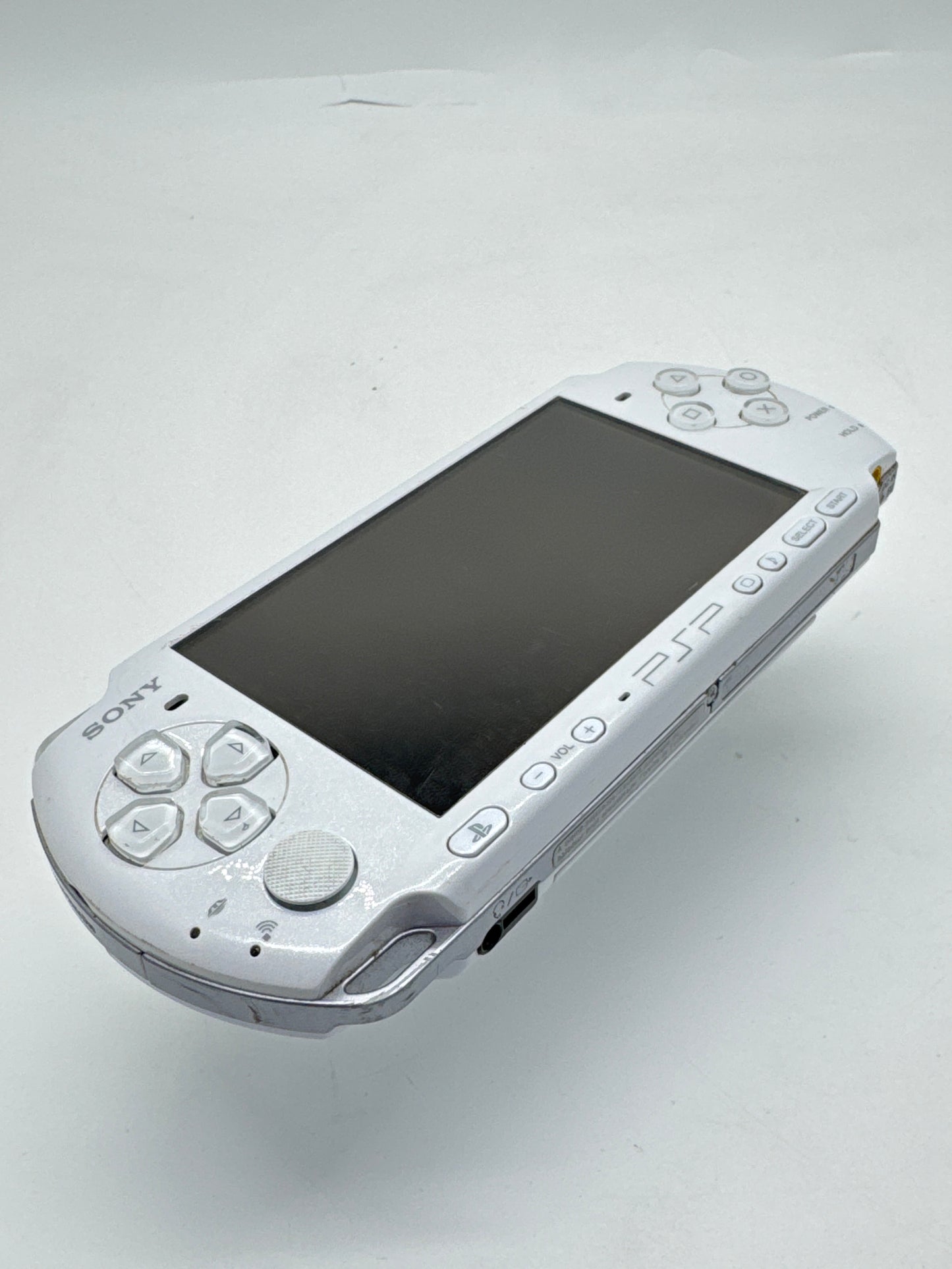 Sony PSP-3004 White Console #240 No Battery or Lid No Charger BAD DISPLAY AS IS
