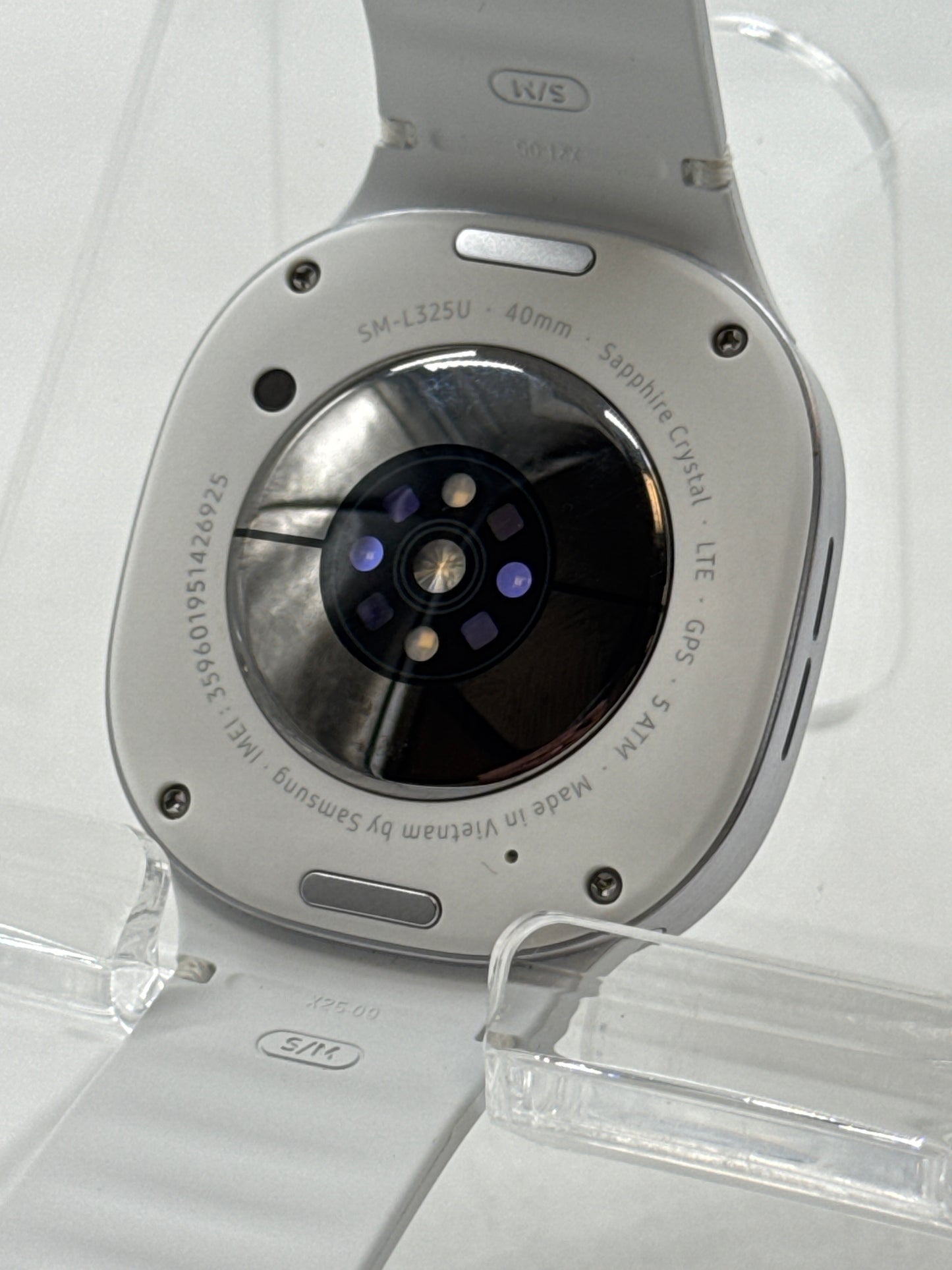 Unlocked Samsung Galaxy Watch8 SM-L325U 40mm GPS + Cellular Silver