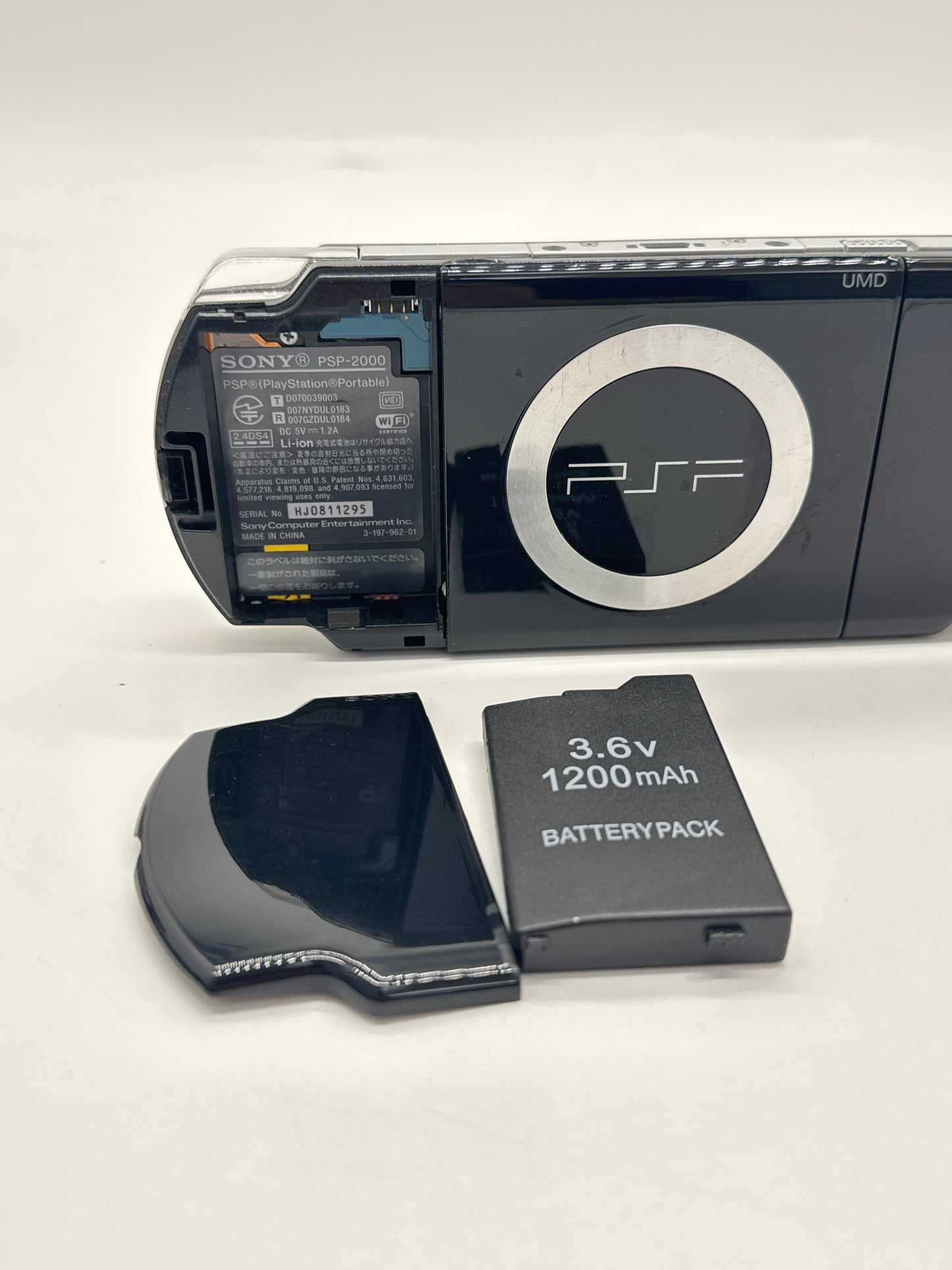 Sony PSP-2000 Piano Black Console #82 w/1200mAh Battery & No Charger