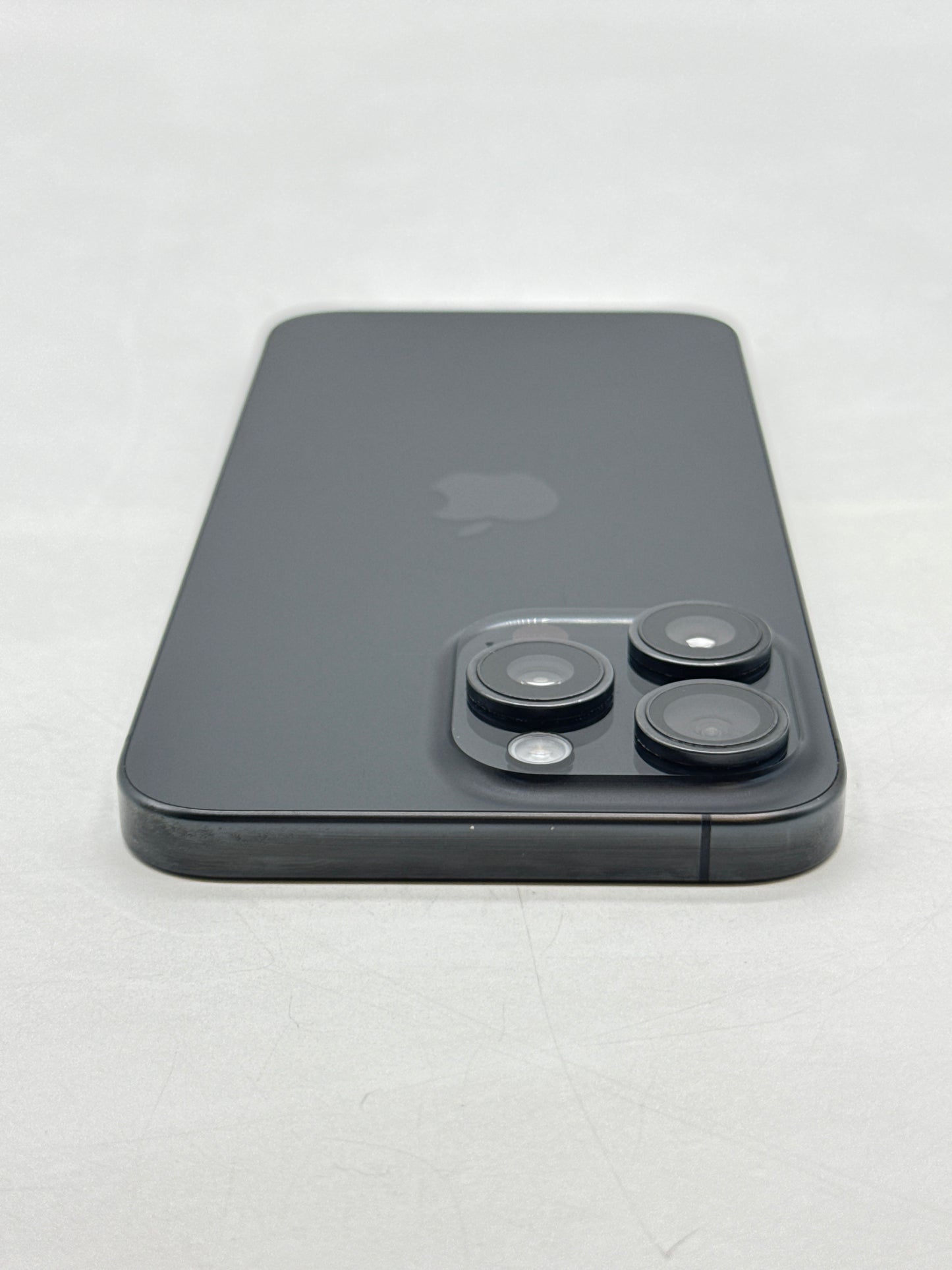 US Xfinity Mobile Apple iPhone 15 Pro Max A2849 512GB Black 83% Battery health