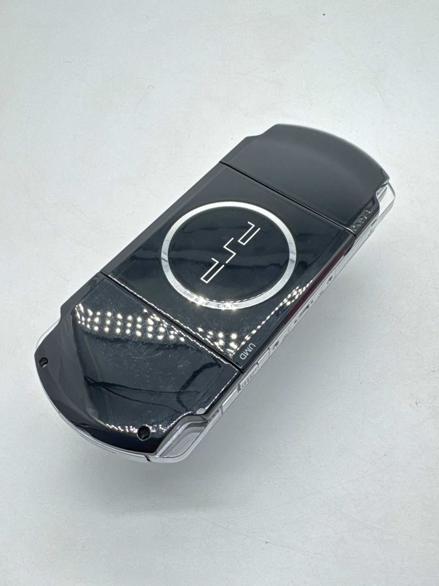 Sony PlayStation PSP-3000 Piano Black Console #380 Works Only Plugged In READ AS IS