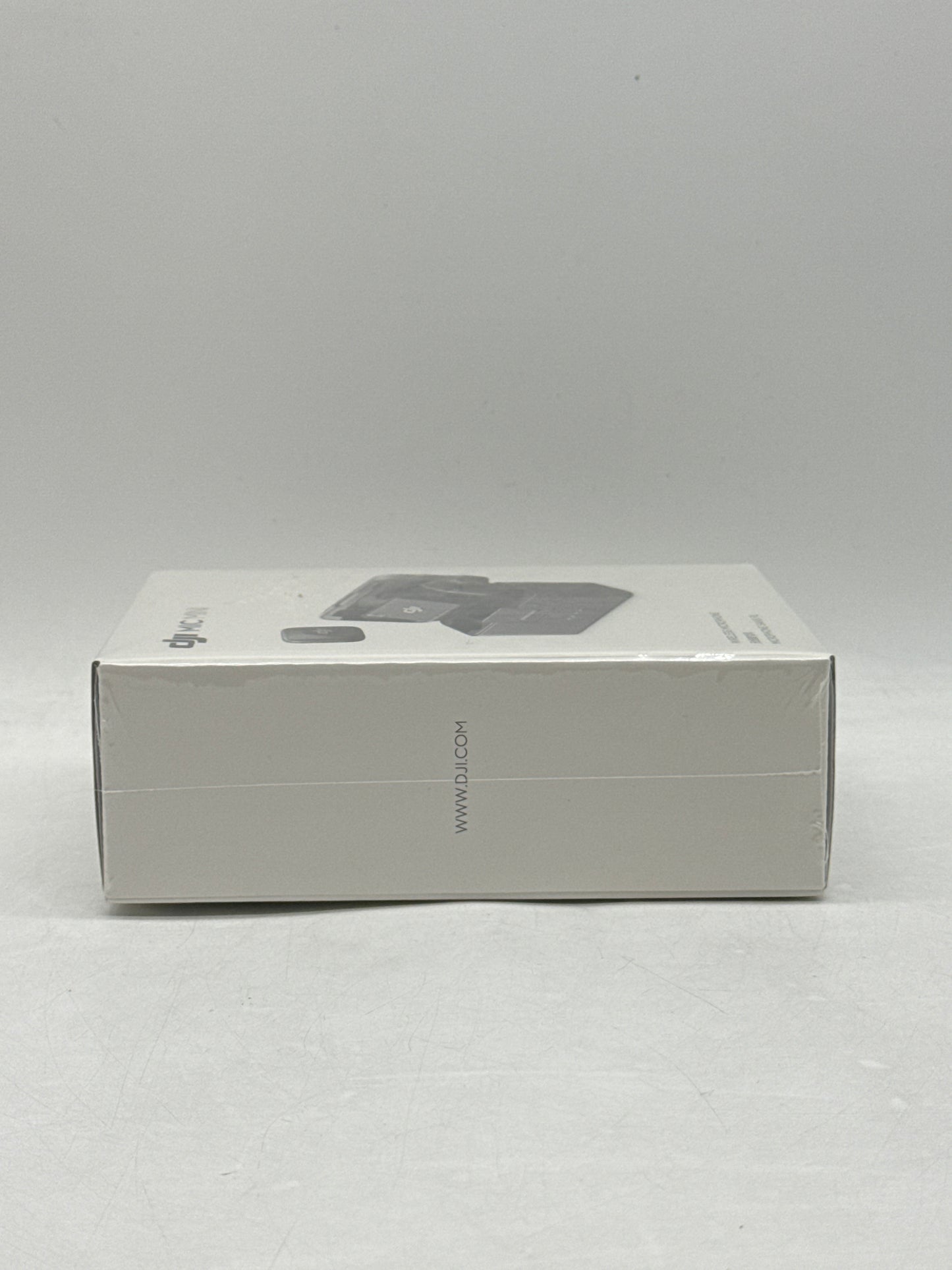 New DJI Mic Mini Wireless Omnidirectional Mic System (2 TX, 1 RX, Charging Case)