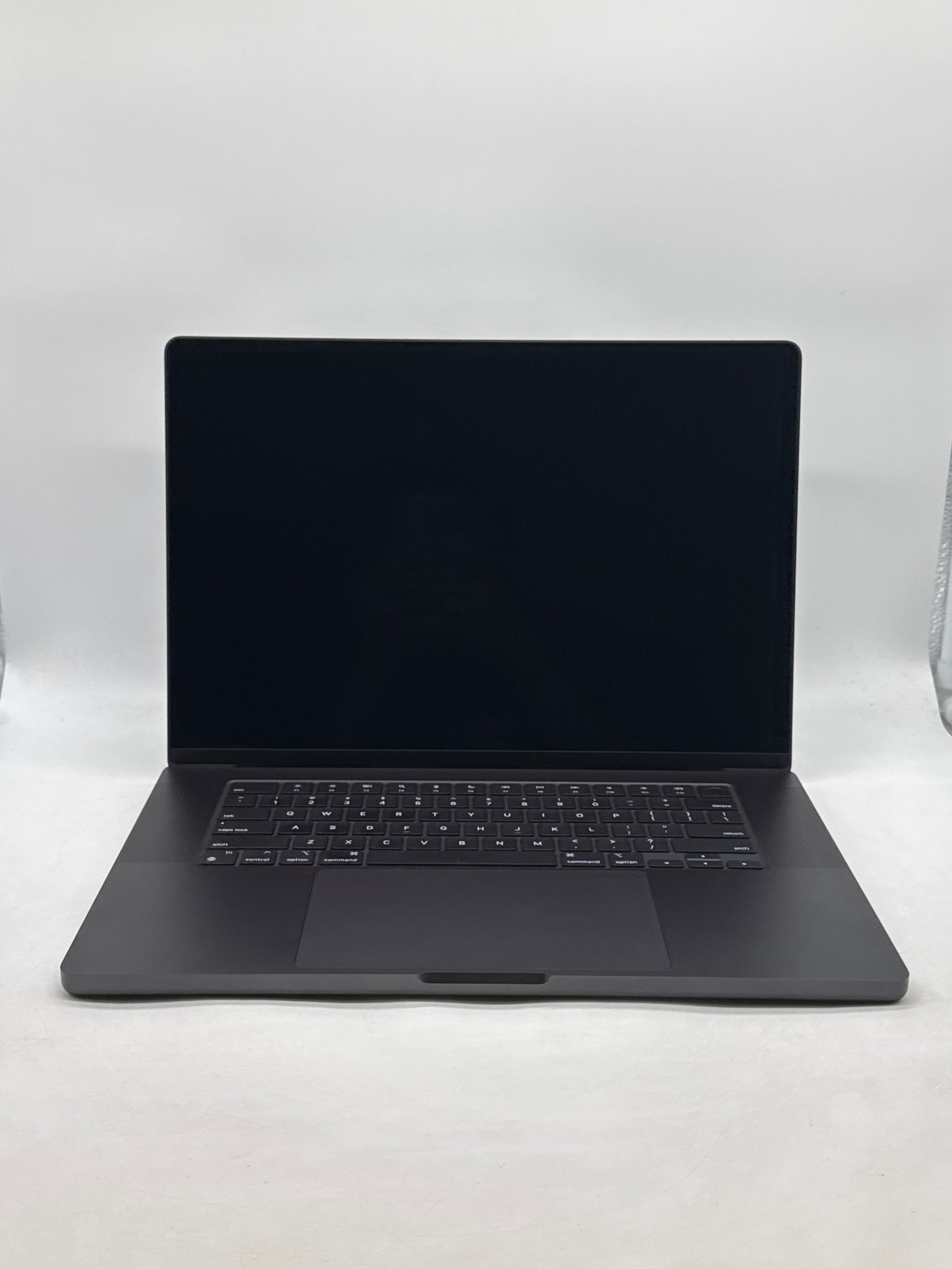 2024 Apple MacBook Pro 16.2" A3186 Apple M4 Max 14C-CPU 32C-GPU 1TB SSD 36GB RAM