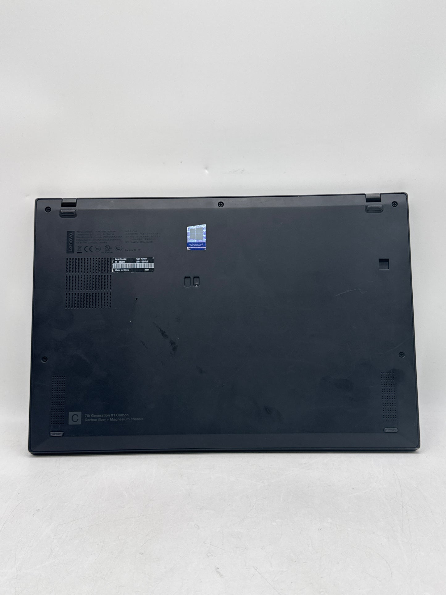 Lenovo ThinkPad X1 Carbon 7th Gen 14.0" Core i7-10510U 1TB SSD 16GB RAM - Read!