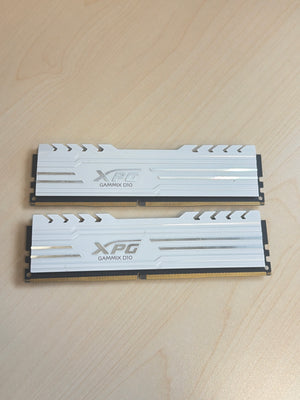 XPG GAMMIX D10 16GB (2x8GB) RAM DDR4 3000MHz AX4U300038G16A-BW10
