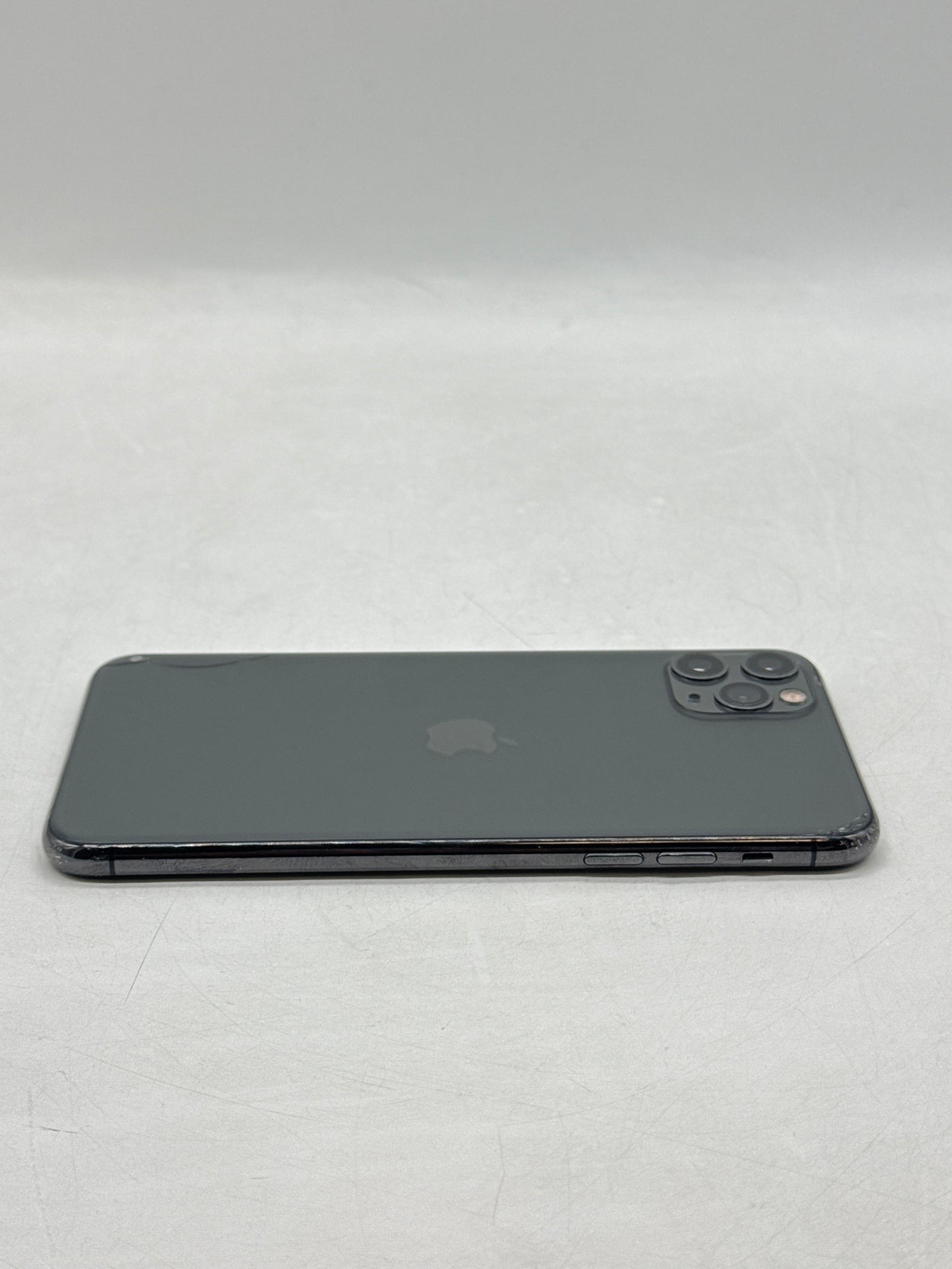 US Cricket Apple iPhone 11 Pro Max A2161 64GB Space Gray - Cracked Back Read!