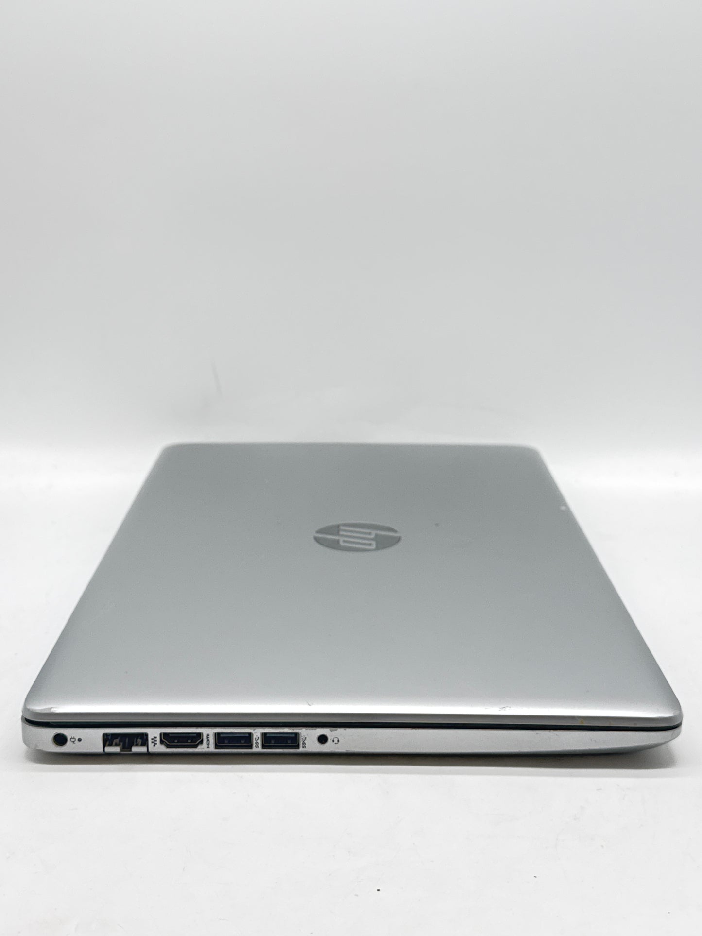 HP 15-db0031nr 15-inch AMD A9 4GB RAM 1TB Silver NO OS MISSING KEYS READ