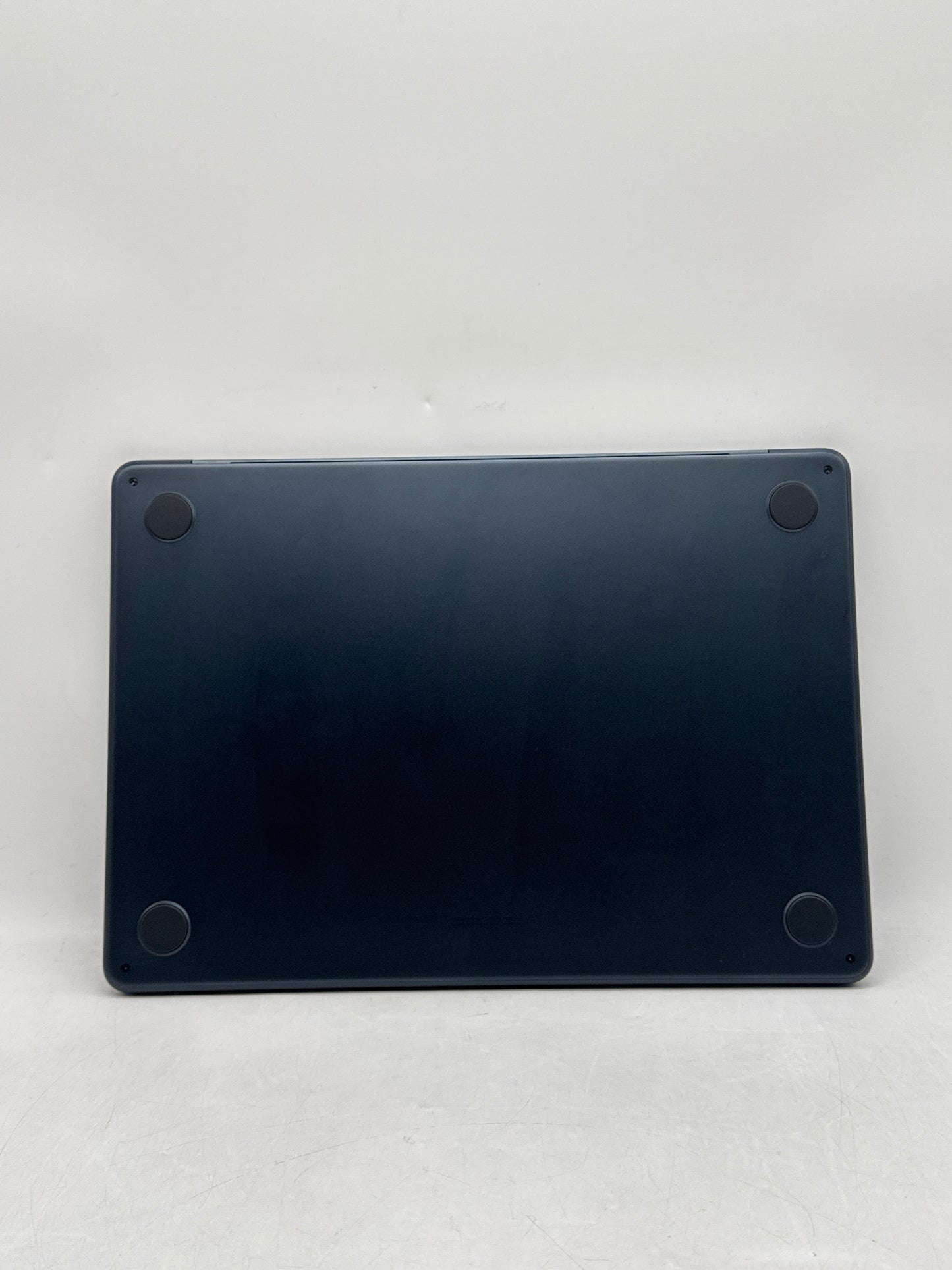 2022 Apple MacBook Air 13.6" A2681 M2 8C-CPU 8C-GPU 8GB RAM 256GB SSD 8 Cycle