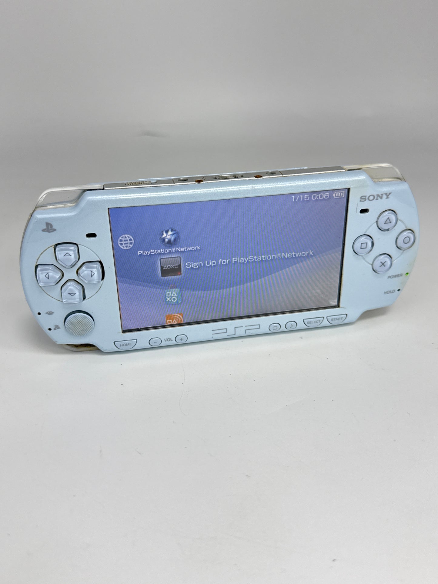 Sony PSP-2000 Blue Console #95 No Battery or Lid No Charger BAD DISPLAY & UMD AS IS
