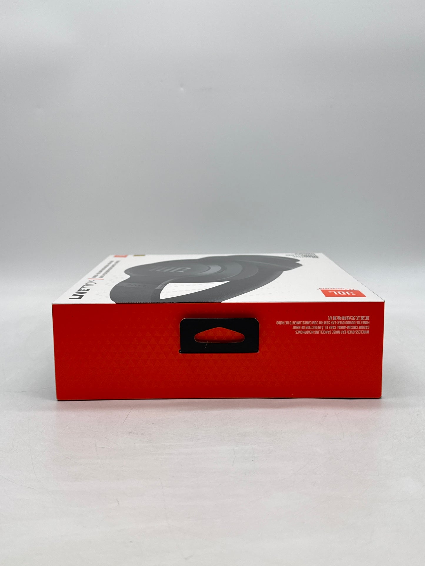 New JBL by Harman Live 770NC Wireless Over-Ear Headphones Noise Cancelling Black