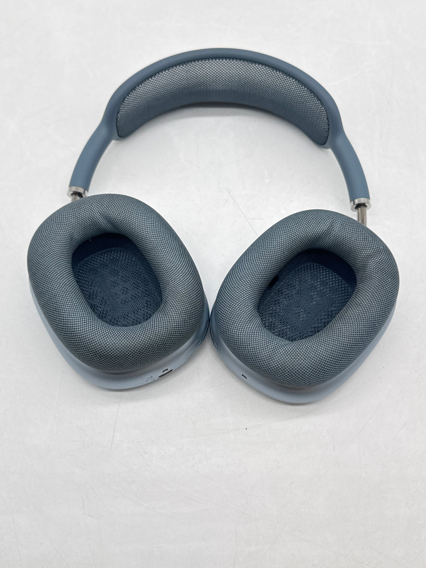 Apple AirPods Max A3184 Wireless Over-Ear Headphones Blue