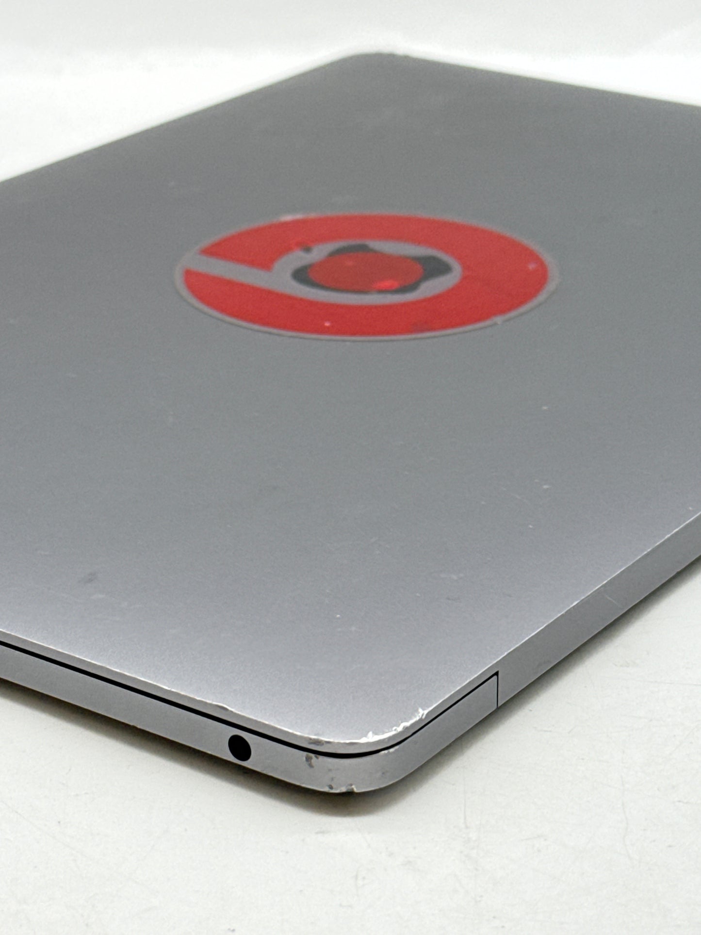 2019 Apple Macbook Pro 13.3" A2159 Core i5 1.4GHz 256GB SSD 8GB RAM Space Gray