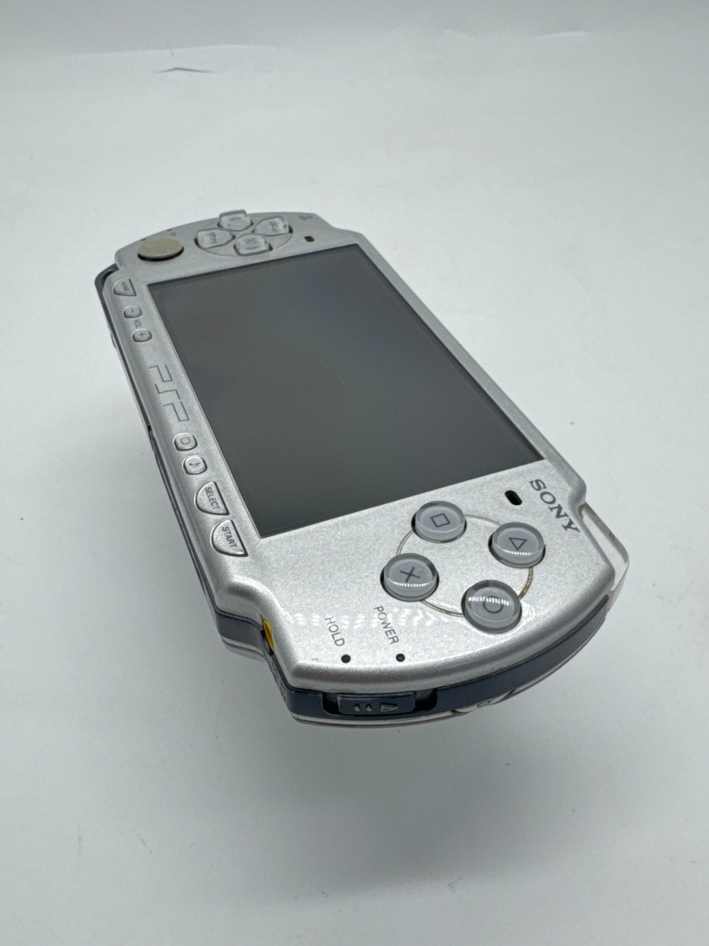 Sony PSP-2000 Silver Console #87 w/2400mAh Battery & No Charger