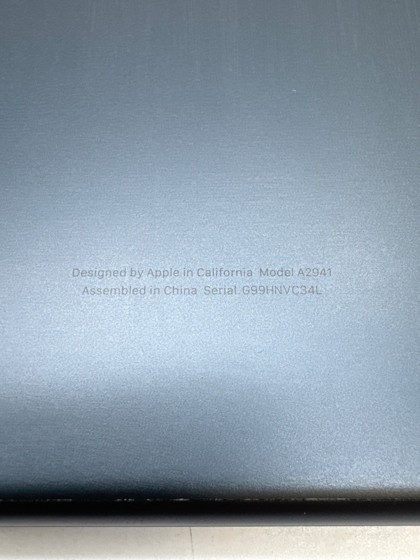 2023 Apple MacBook Air 15.3" A2941 M2 8C-CPU 10C-GPU 8GB RAM 256GB SSD 100% BH