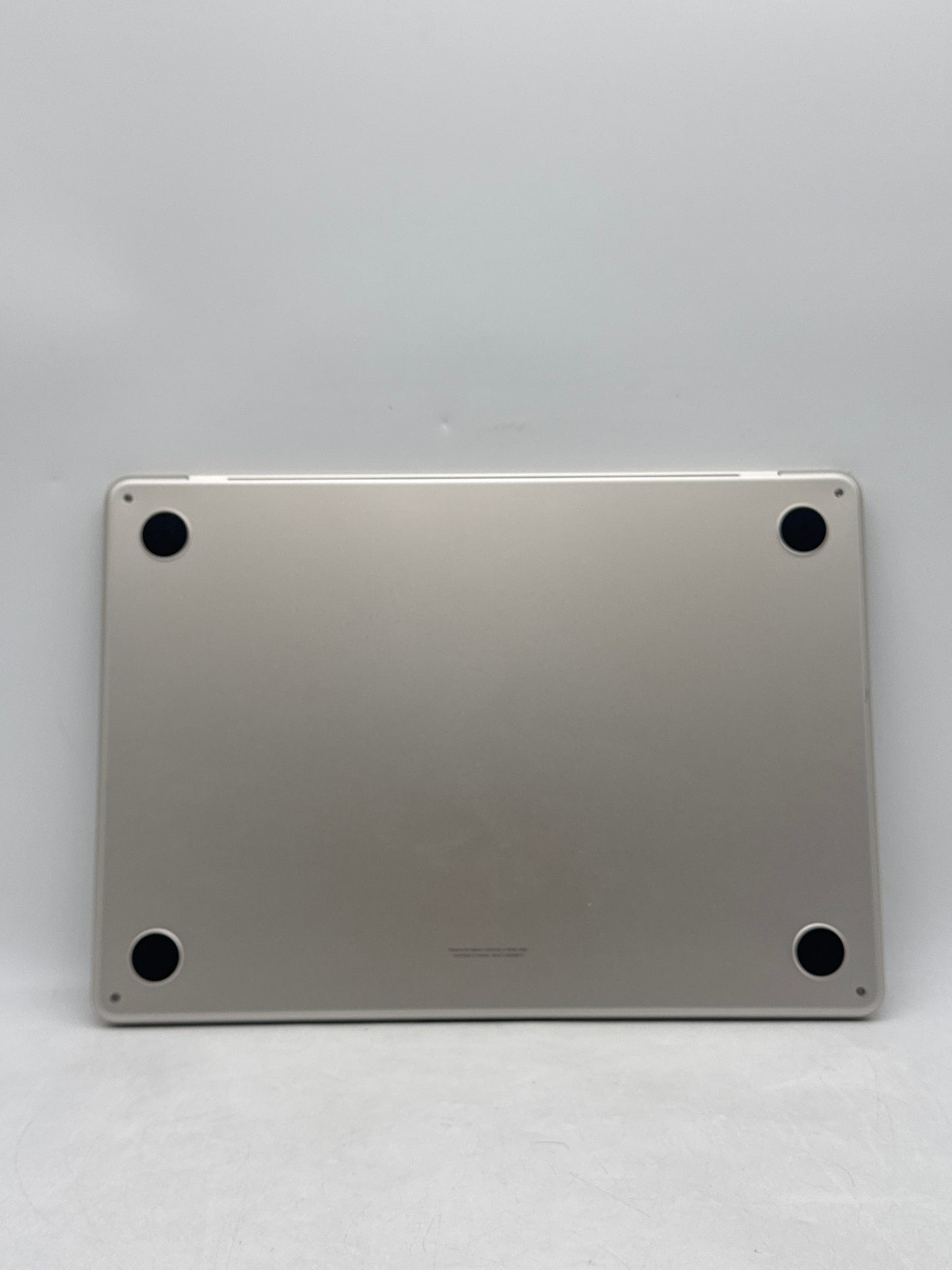 2022 Apple MacBook Air 13.6" A2681 M2 8C-CPU 8C-GPU 8GB RAM 256GB SSD Starlight