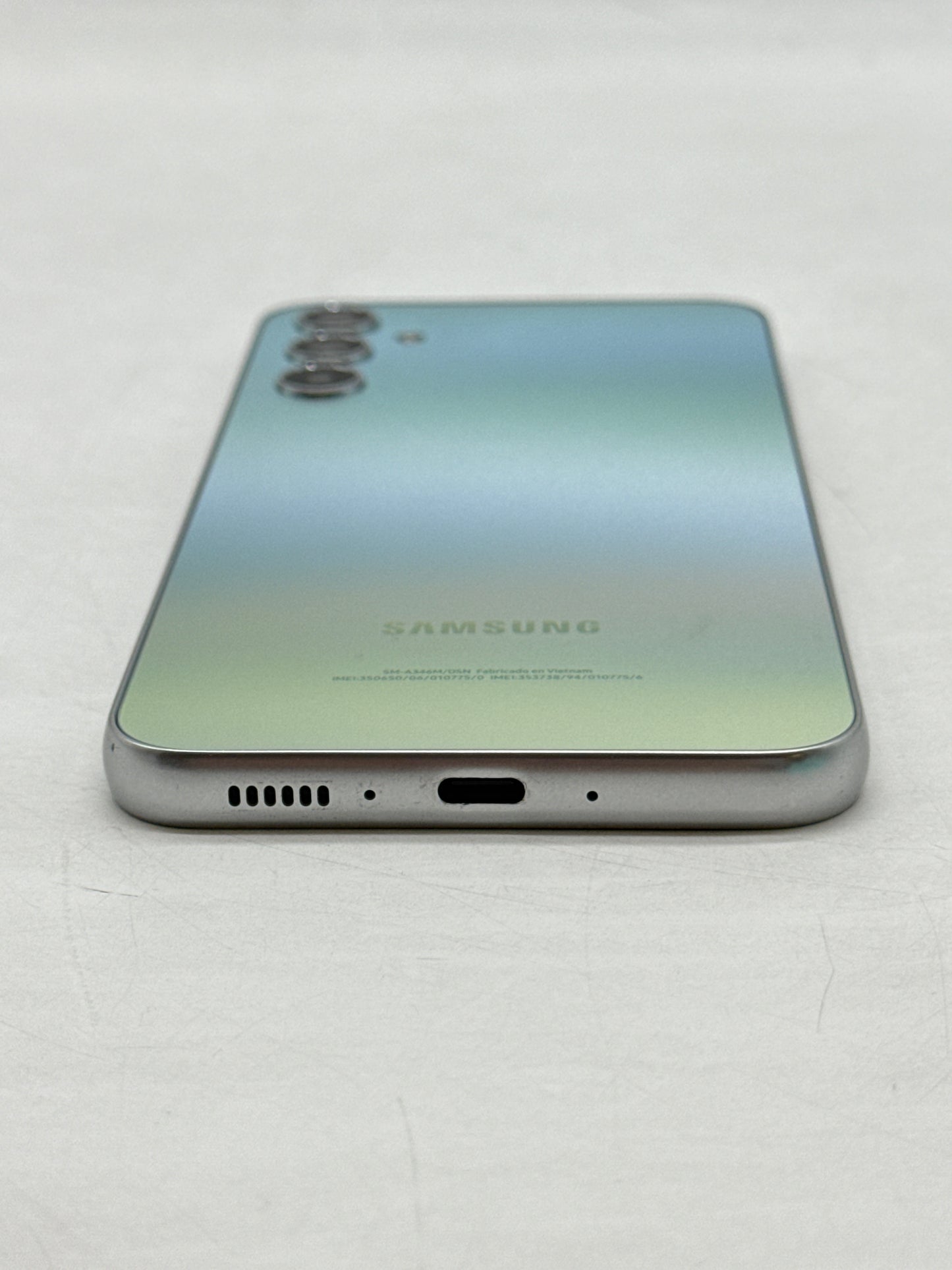 Unlocked Samsung Galaxy A34 6.6" SM-A346M 128GB 4GB RAM Silver