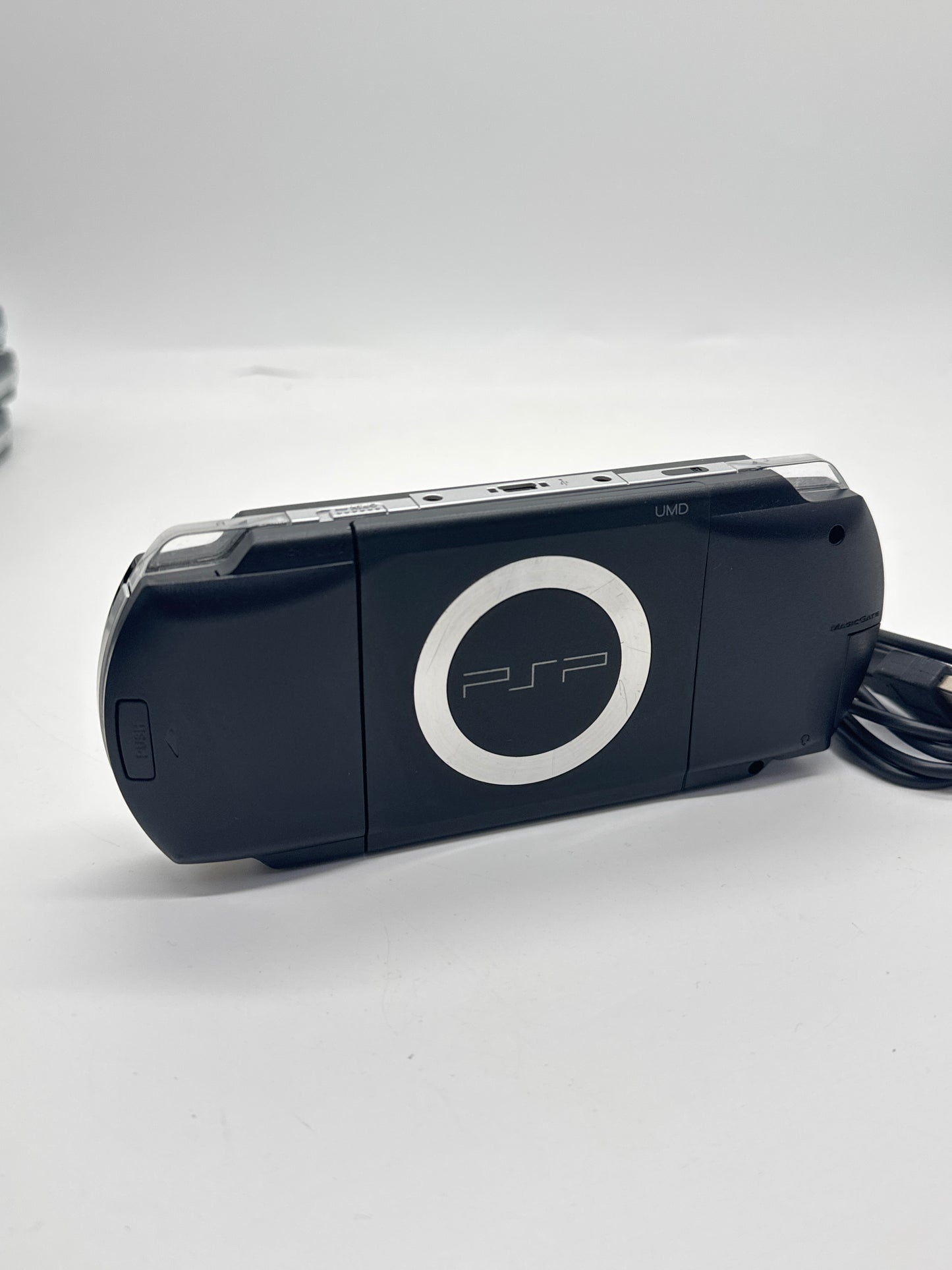 Sony PSP-1000 Piano Black Console #427 w/ 1800mAh Battery & Charger