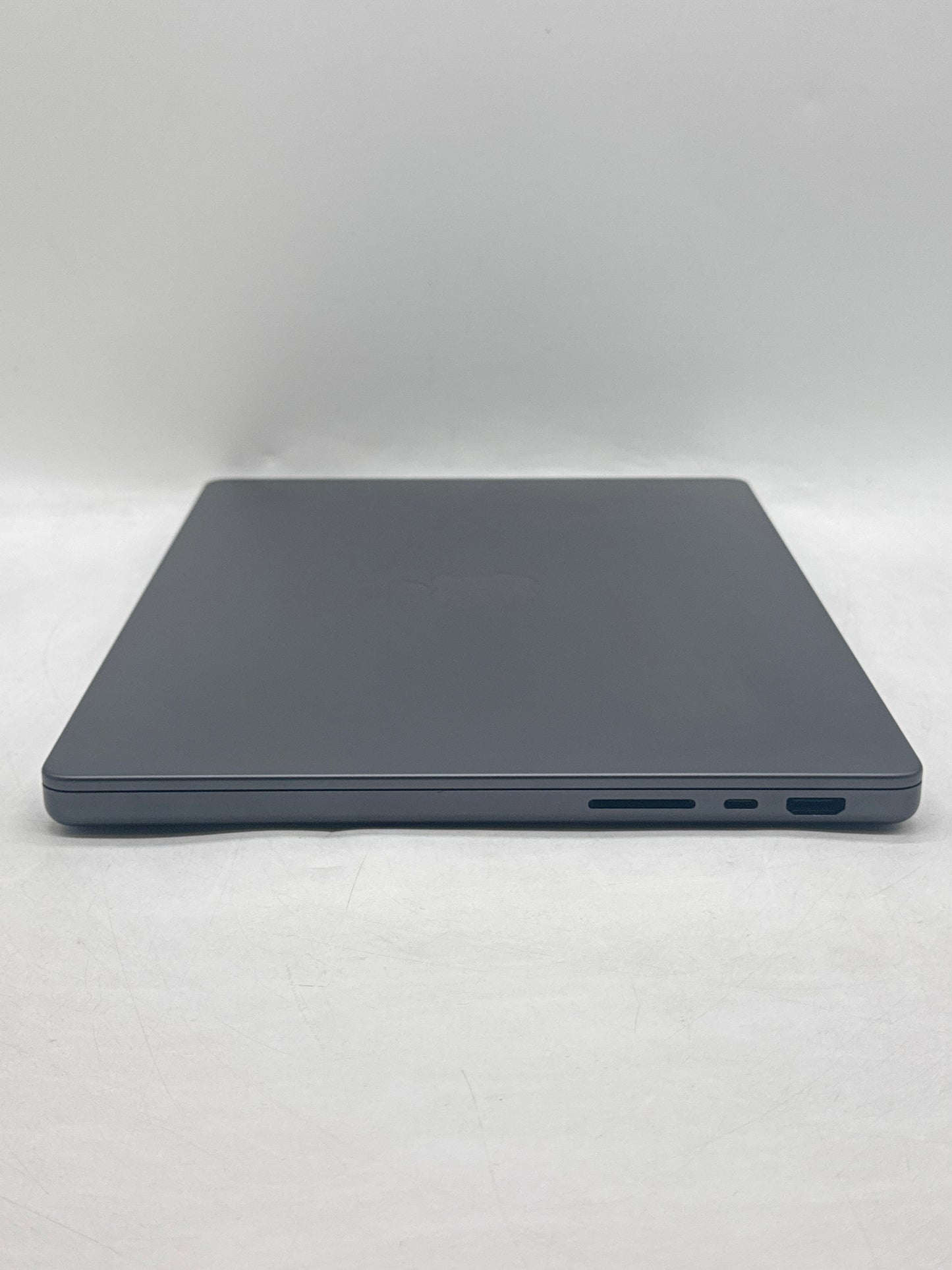 2025 Apple MacBook Pro 14.2" A3434 M5 10C-CPU 10C-GPU 16GB RAM 512GB SSD 30 Cycle