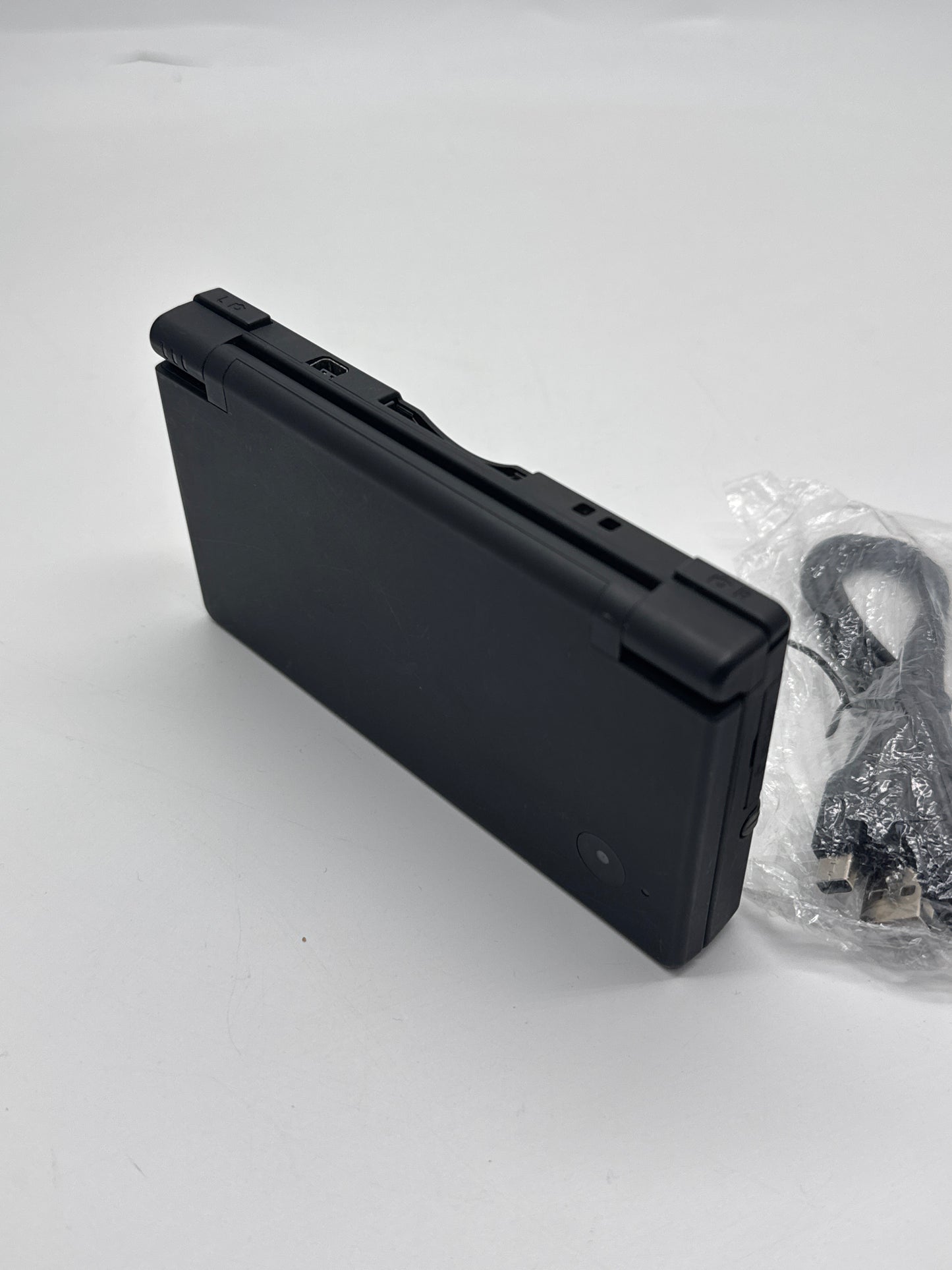 Nintendo DSi TWL-001(JPN) Black Console #423 w/Stylus & Charger Yellowed Displays AS IS