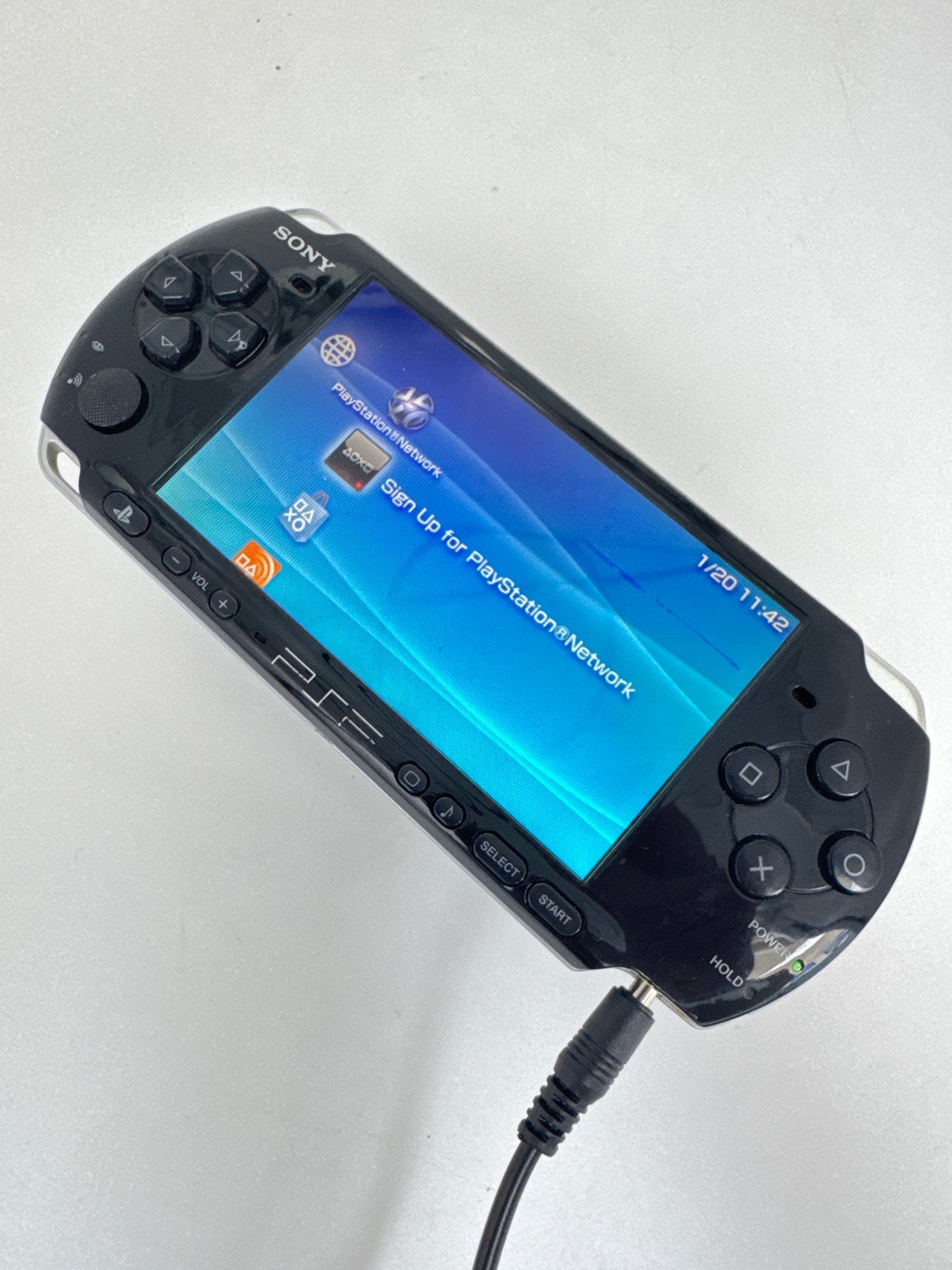 Sony PSP-3000 Black Console #247 No Battery or Lid No Charger BAD DISPLAY AS IS