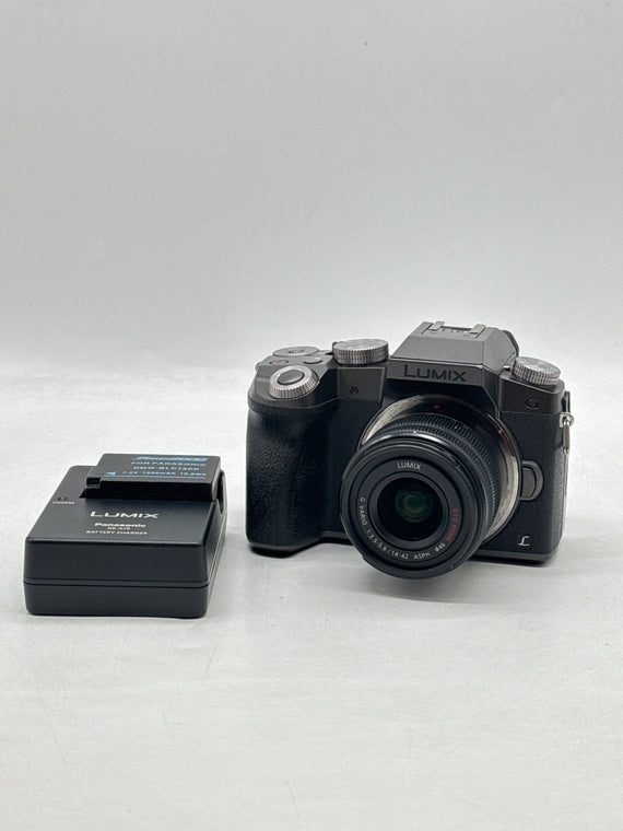 Panasonic LUMIX DMC-G7 Digital Camera w/ Lumix G Vario 14-42mm f/3.5-5.6 Lens