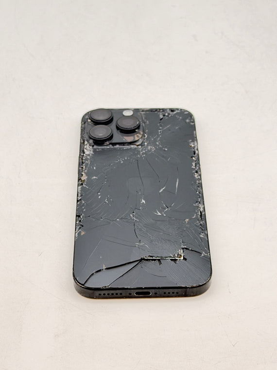 Apple iPhone 15 Pro Max A2849 256GB Black Titanium - Cracked Read!