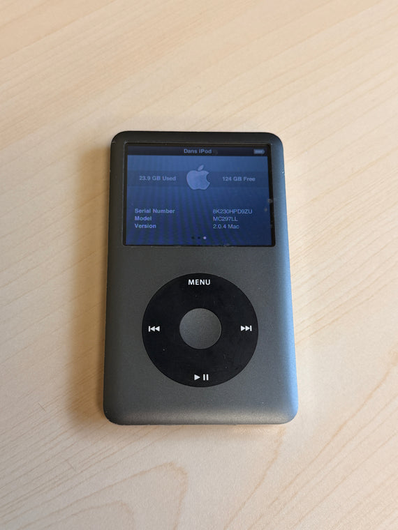 Apple iPod 7th Generation MC297LL/A A1238 160GB Silver