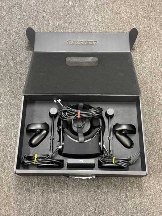 Oculus Rift CV1 VR Headset Complete Kit with Sensors Controllers Box Tested