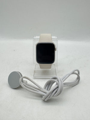 Apple Watch SE 3 A3324 40mm Silver Aluminum Sport Band GPS Only w/Charger