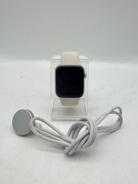 Apple Watch SE 3 A3324 40mm Silver Aluminum Sport Band GPS Only w/Charger