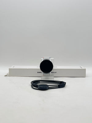 Samsung Galaxy Watch 7 SM-L315U 44mm Silver Aluminum GPS + LTE w/Charger