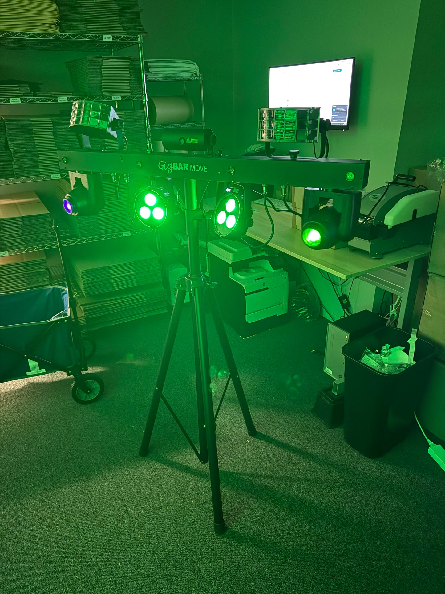 Chauvet DJ GIGBAR MOVE Light System with Accessories