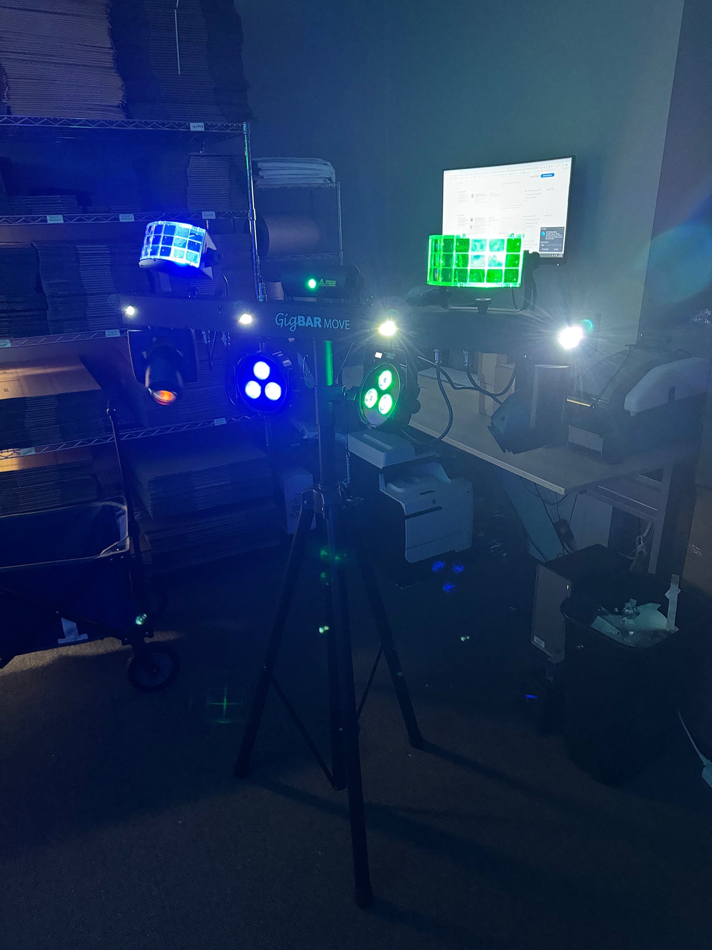 Chauvet DJ GIGBAR MOVE Light System with Accessories