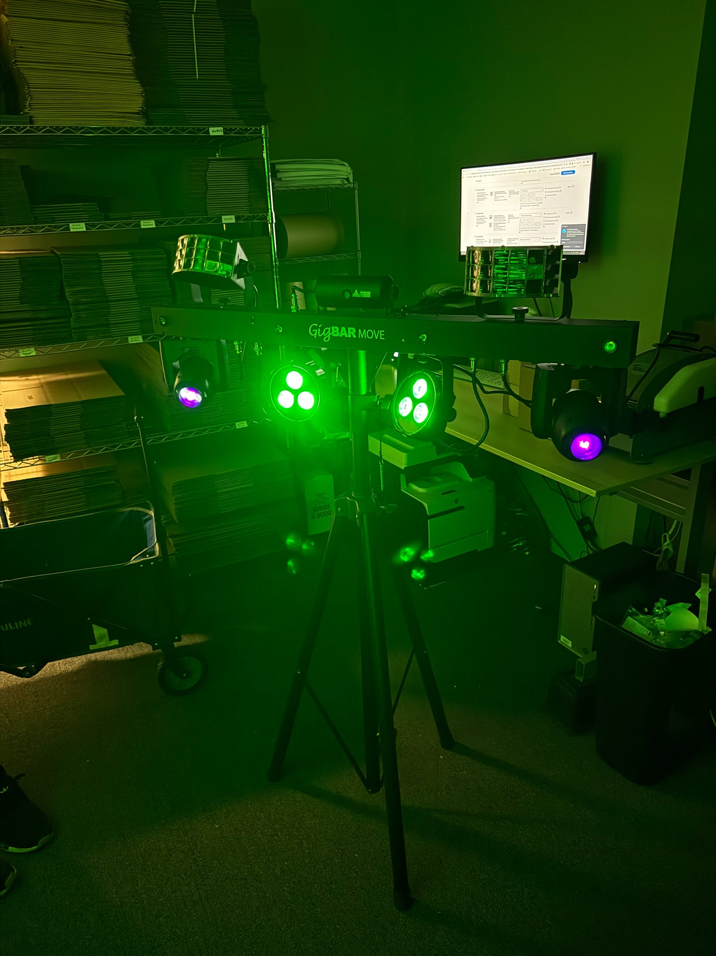 Chauvet DJ GIGBAR MOVE Light System with Accessories