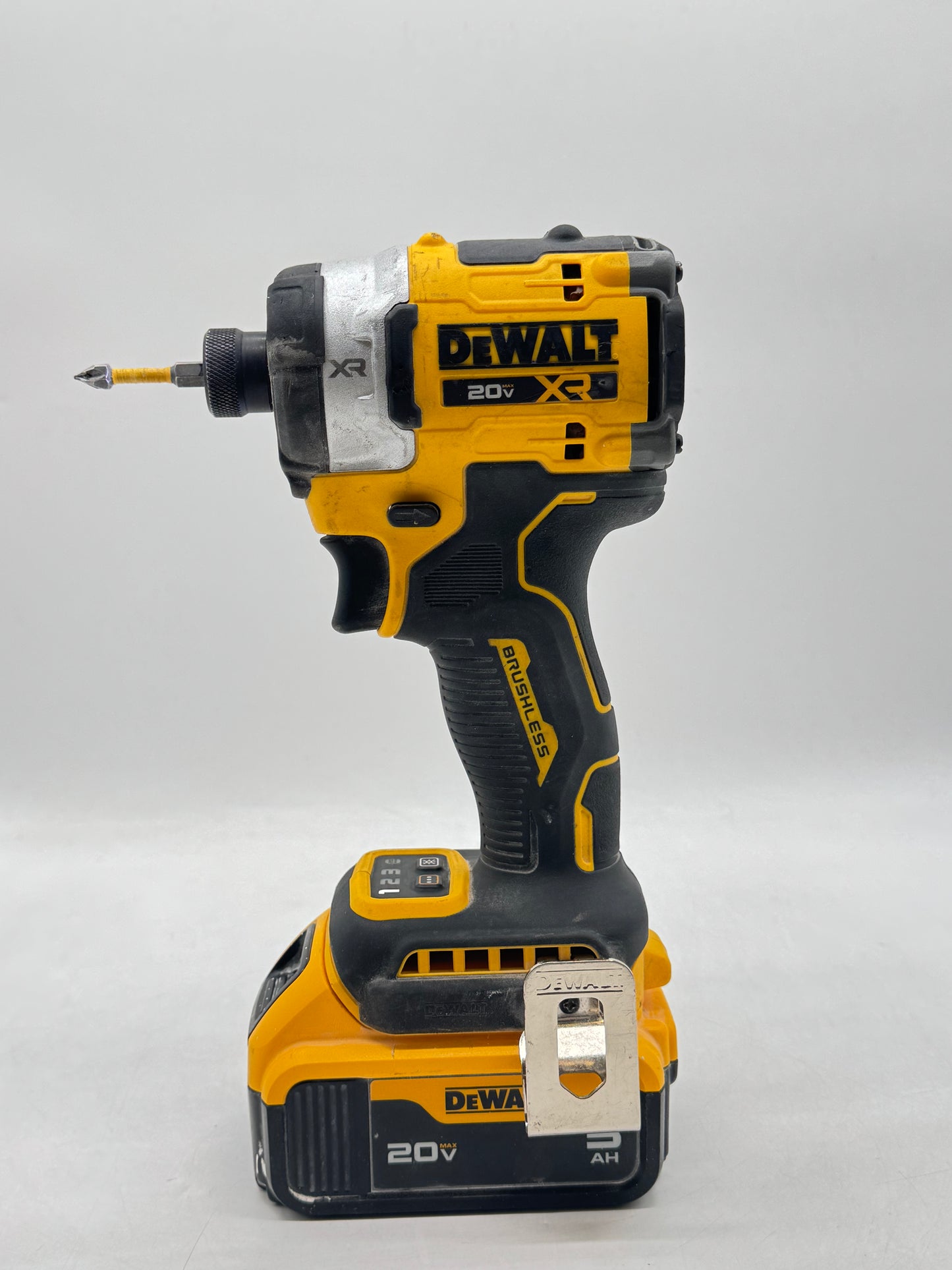 DeWalt DCF860 20V MAX Brushless 1/4" 3-Speed High Torque Impact Driver