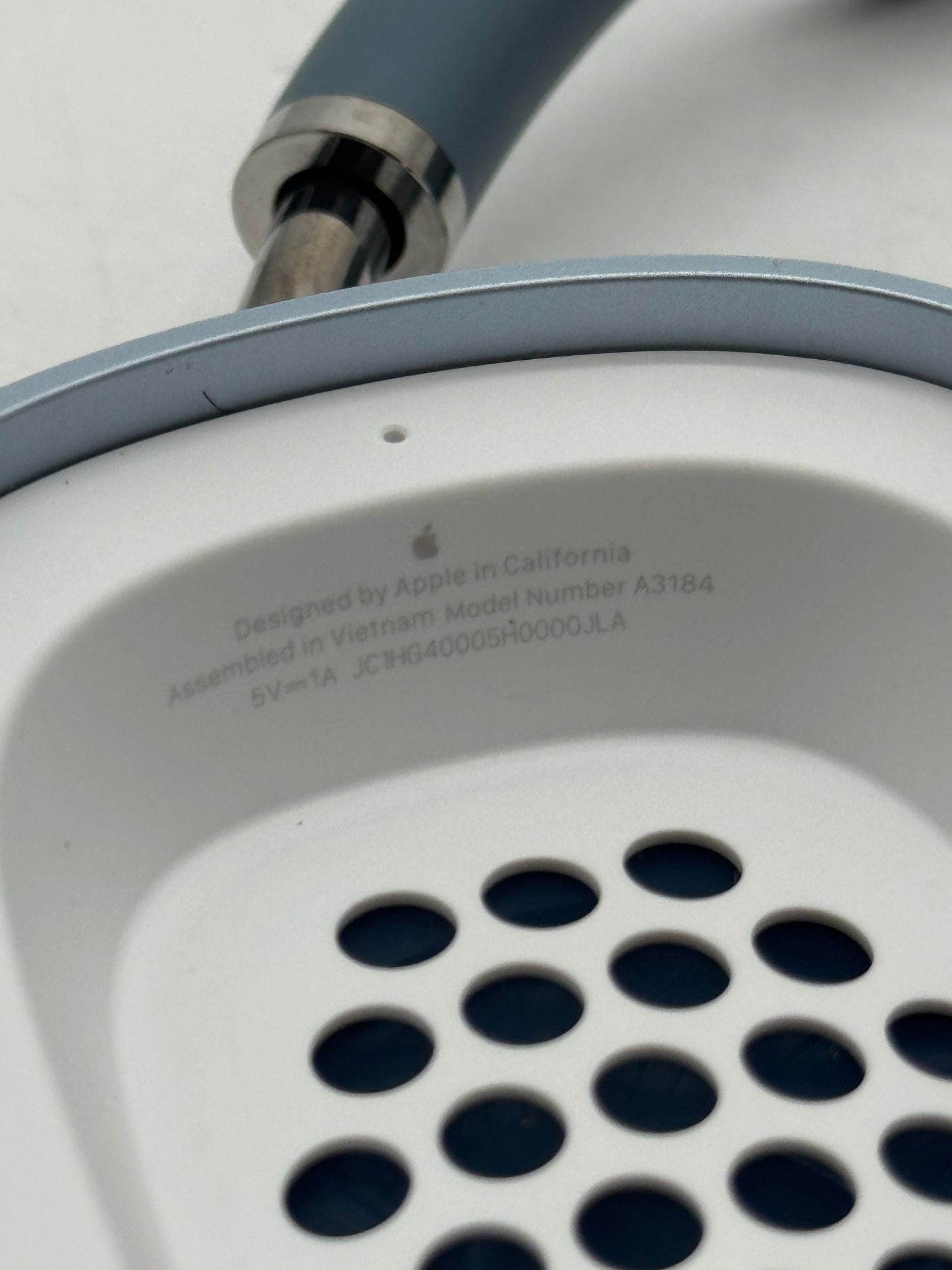 Apple AirPods Max A3184 Wireless Over-Ear Headphones Blue