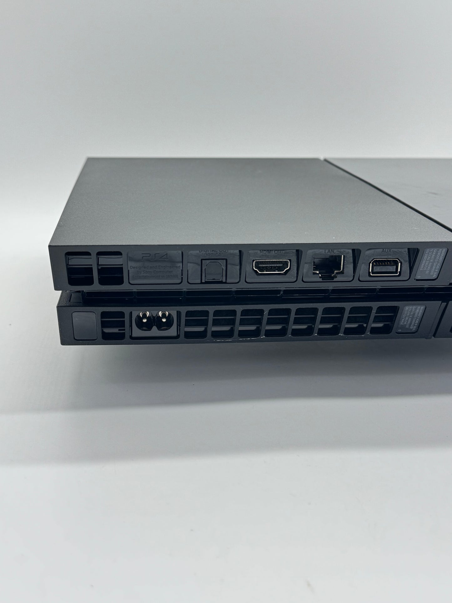 Sony PlayStation 4 PS4 500GB Console Only CUH-1001A - Cracked Body