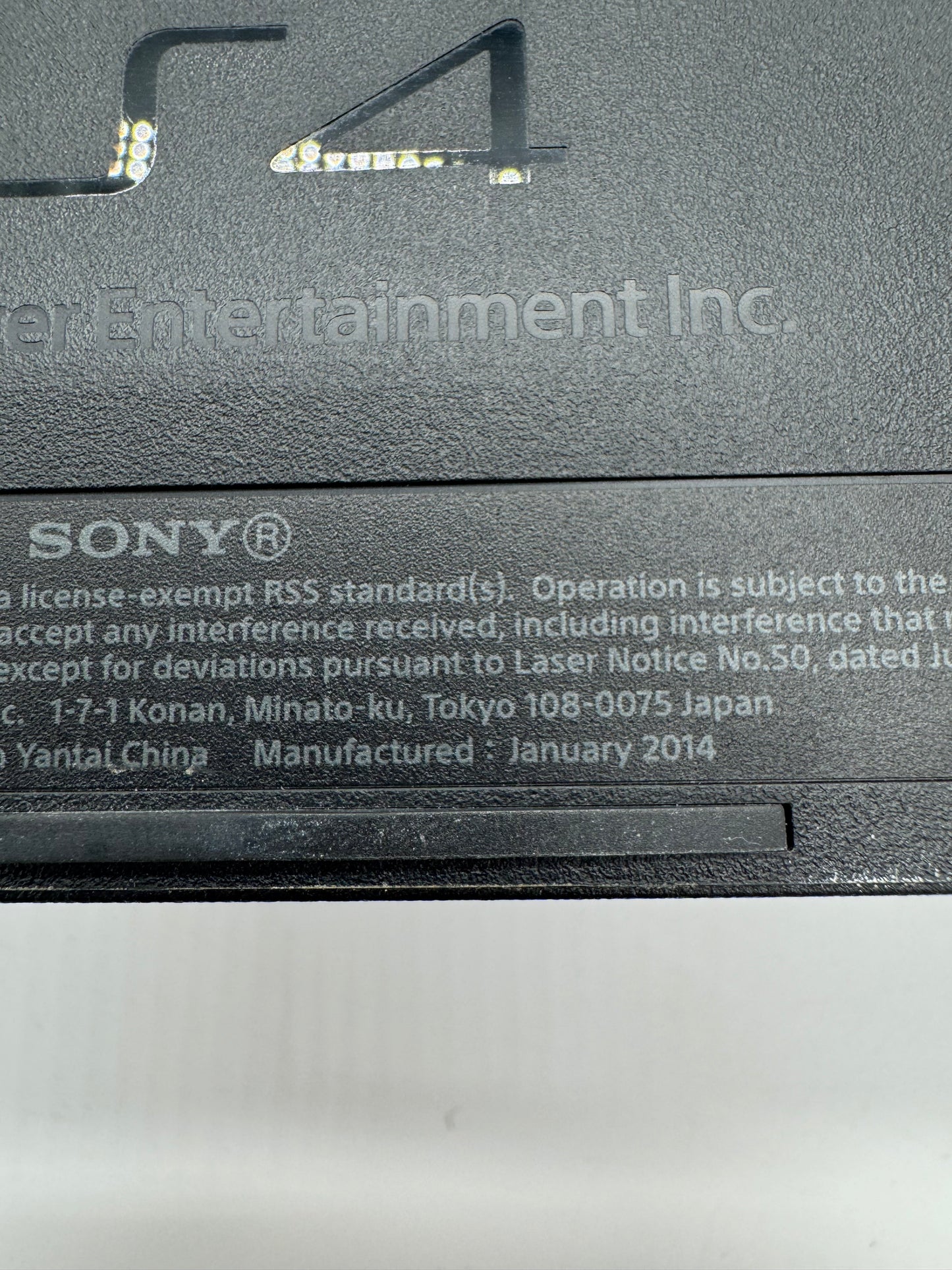 Sony PlayStation 4 PS4 500GB Console Only CUH-1001A - Cracked Body