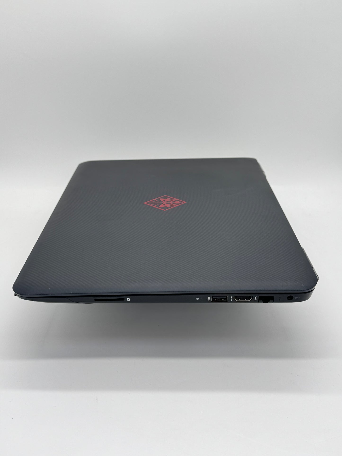 HP OMEN 15.6" i7-6700HQ 8GB RAM 128GB SSD 1TB HDD GTX 960M Cracked Corner